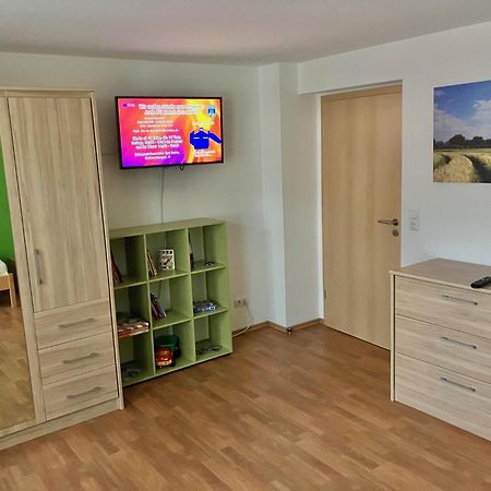 Ferienwohnung Morgensonne Am Kurpark Bad Berka - Parkplatz - Spielplatz - Wlan - 2 Schlafzimmer المظهر الخارجي الصورة